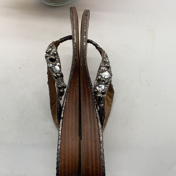 Yellow Box silver Rhinestone Embellished Flio Flop Sz 7. FFT0551B - Picture 7 of 9